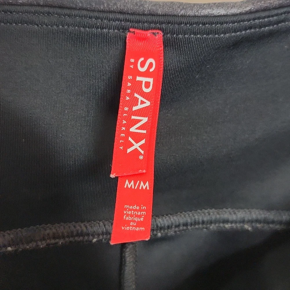 Spanx faux leather shiny black leggings size medium - Picture 7 of 11